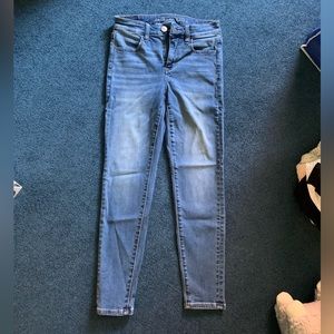 American Eagle High-Rise Jegging. Next level stretch. Size 4 short.